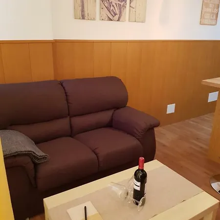 Island Friendly بلايا ديل إنغلز